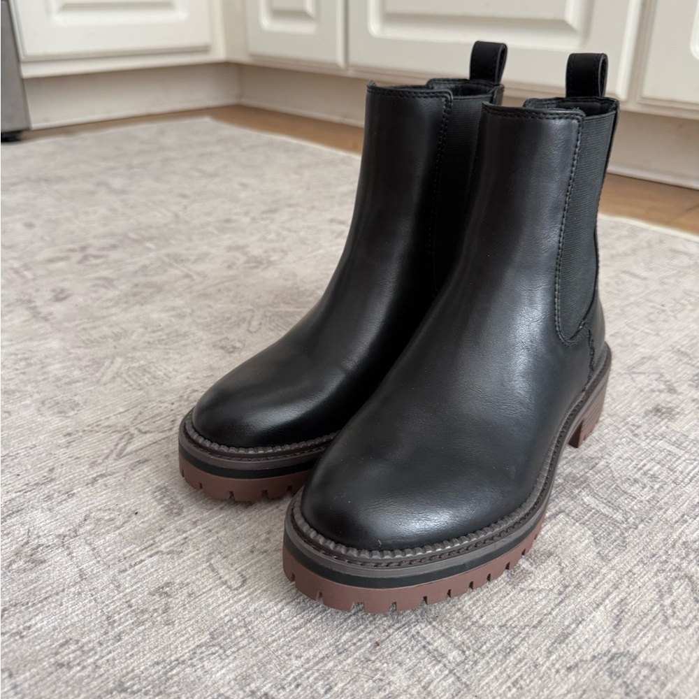 Crown Vintage Black Ankle Boots